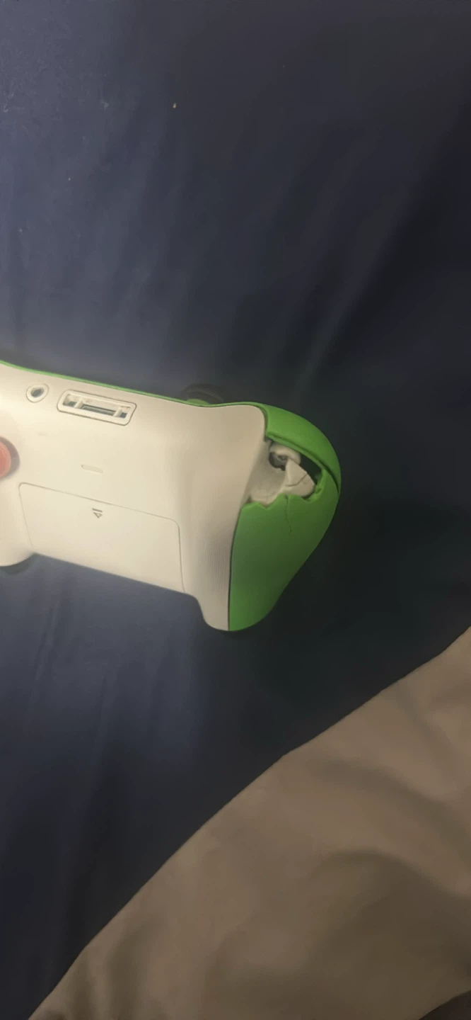 Xbox Wireless Controller - Electric Green - photo 2