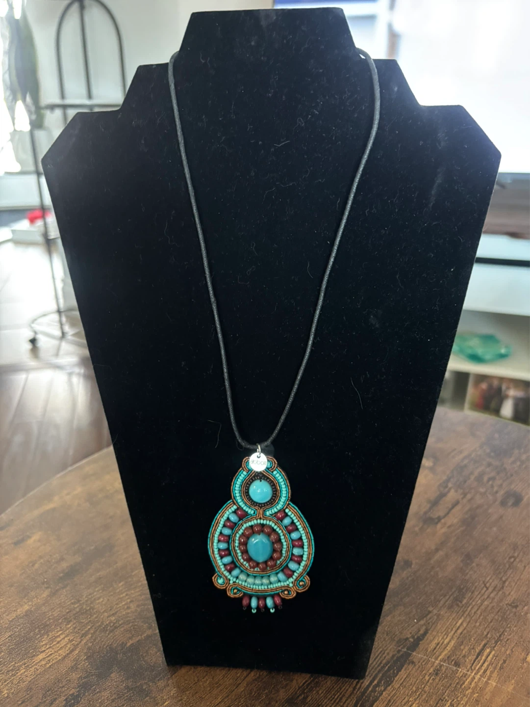 Handmade Beaded Pendant Necklace - photo 3