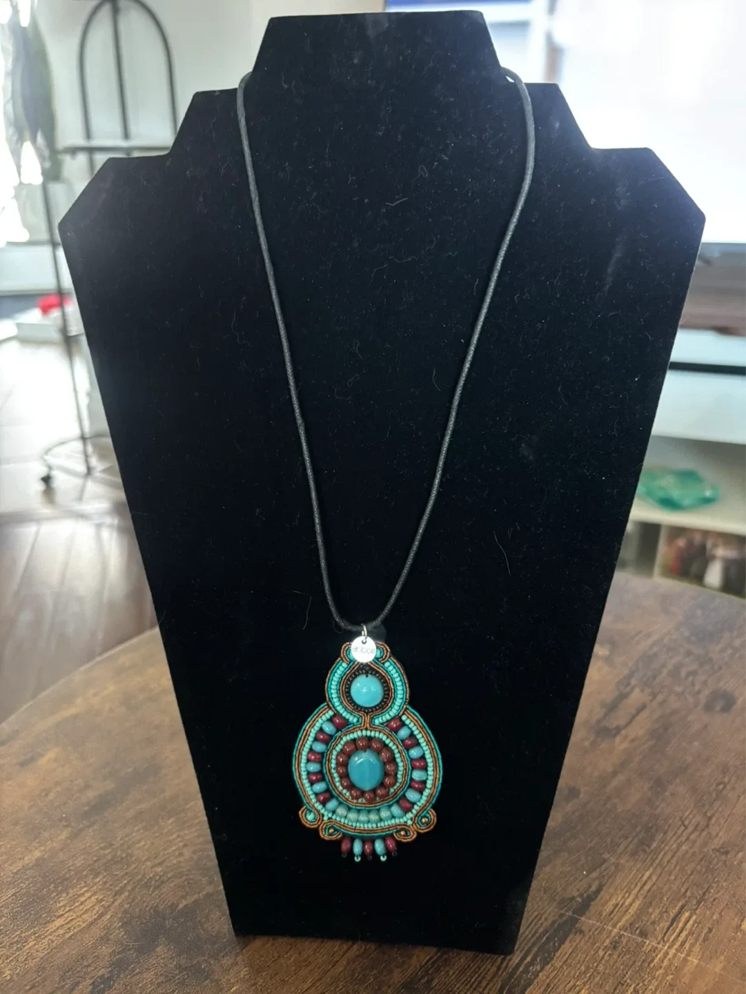 Handmade Beaded Pendant Necklace - photo 3