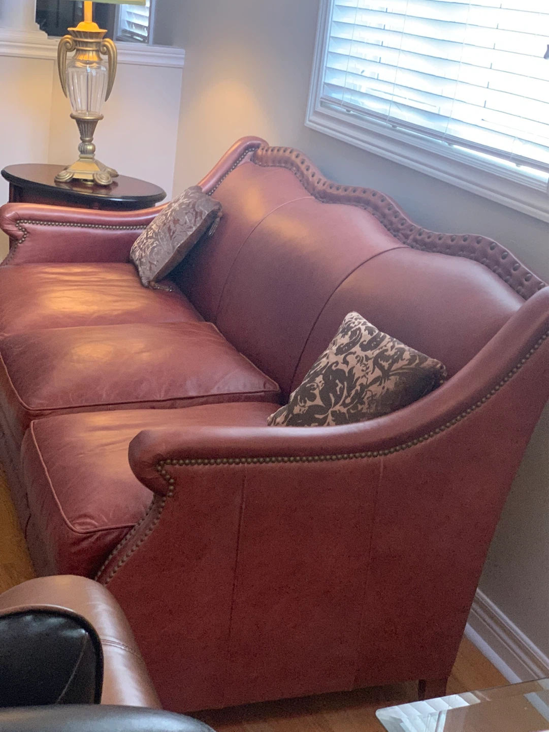 Classic three seats Leather Sofa - photo 2