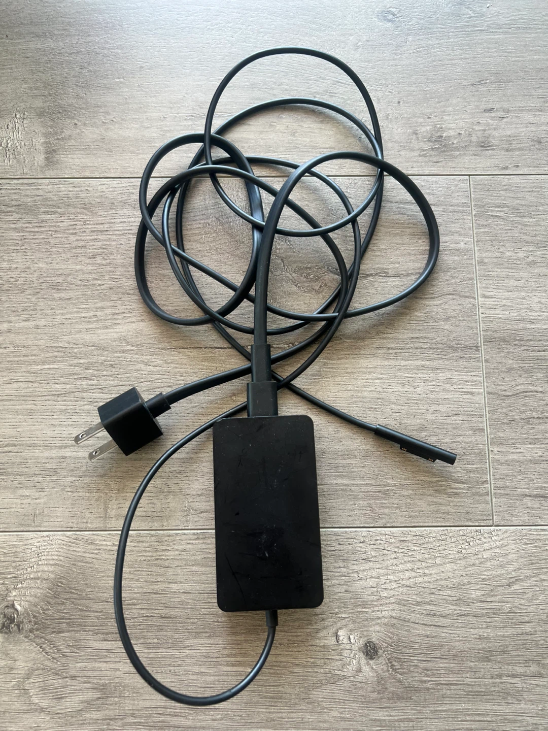 Microsoft Surface Power Supply 65W ⚽️
