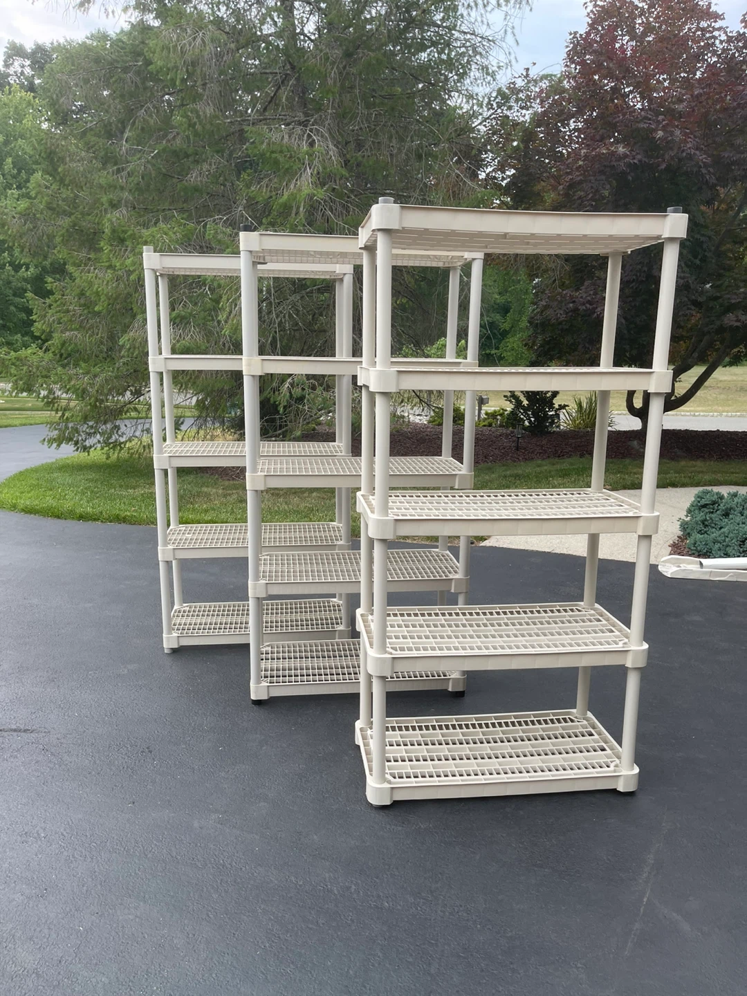 Set of 3 Plastic Shelving Units