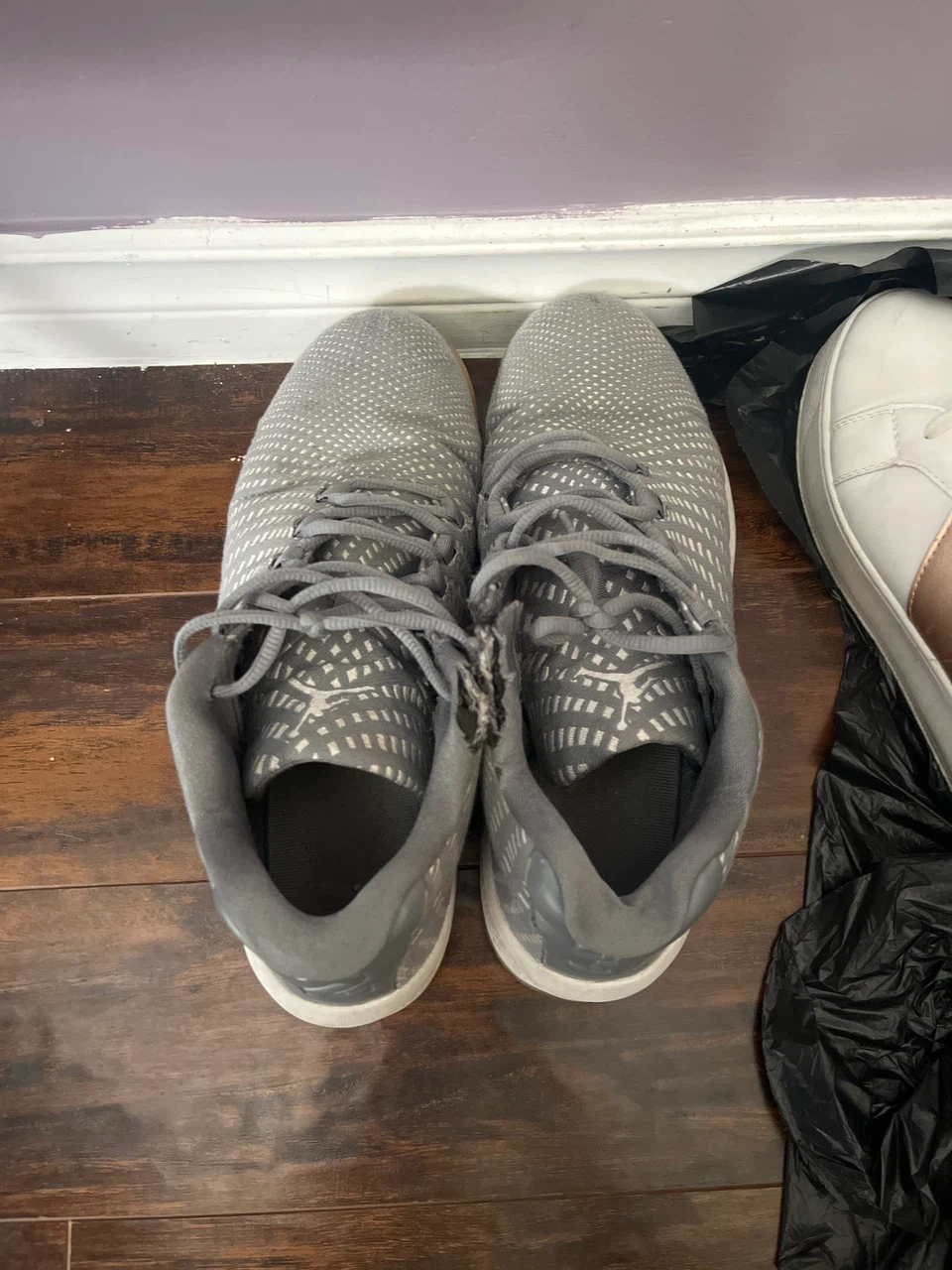 Shoes $2. Pair of Shoes - photo 2