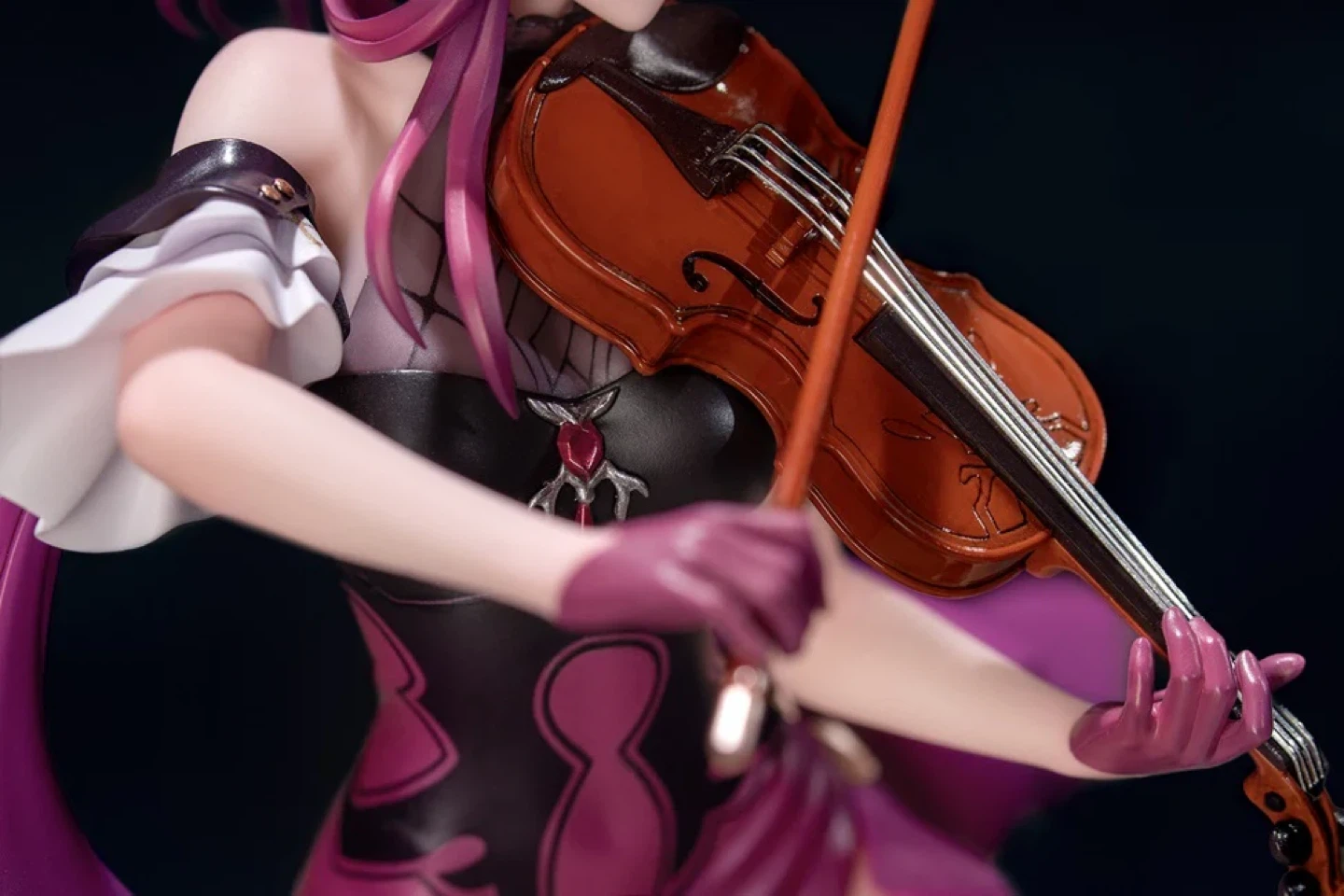 Kafka 1/8 Scale Gift+ Figure - photo 2
