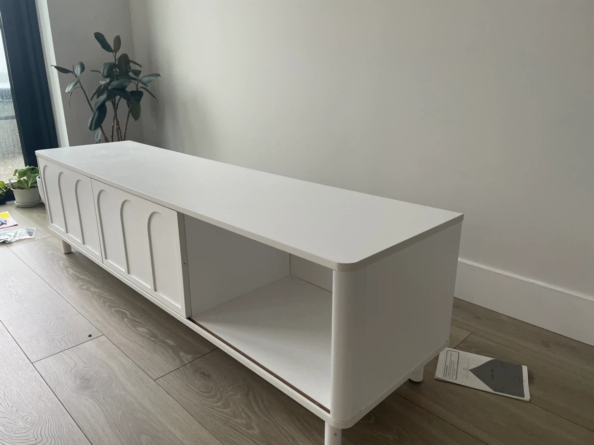 White TV Stand with Arched Cabinet Doors - photo 2