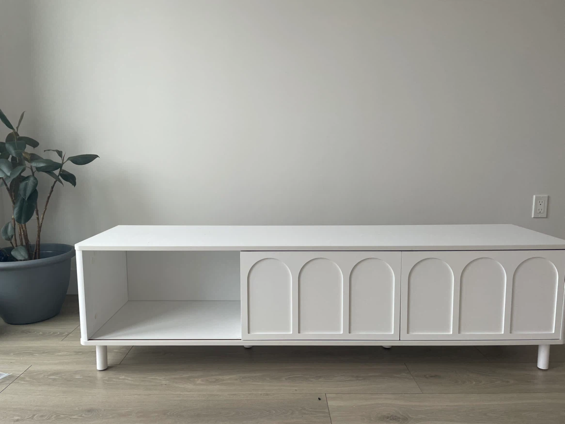 White TV Stand with Arched Cabinet Doors - photo 3