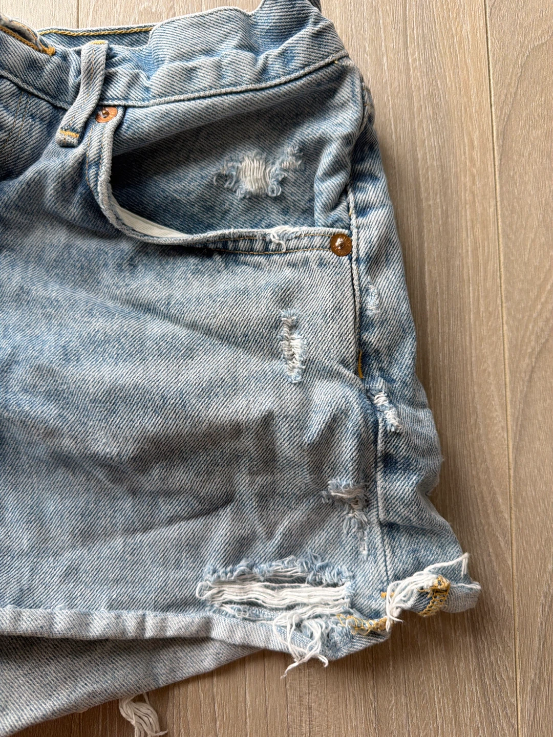 AGOLDE Los Angeles Denim Shorts – Size 28 - photo 5
