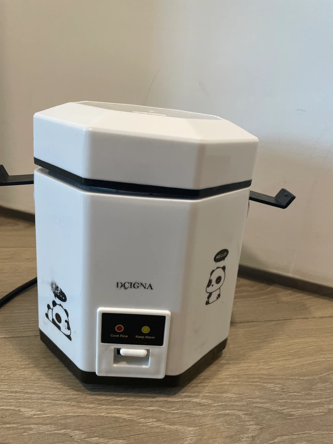 DCIGNA White Mini Rice Cooker with Spoon and Cup