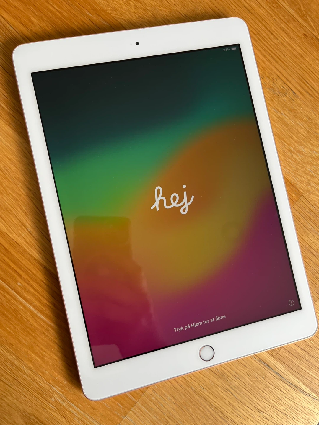 Rose Gold iPad 6th Gen 32G Wifi