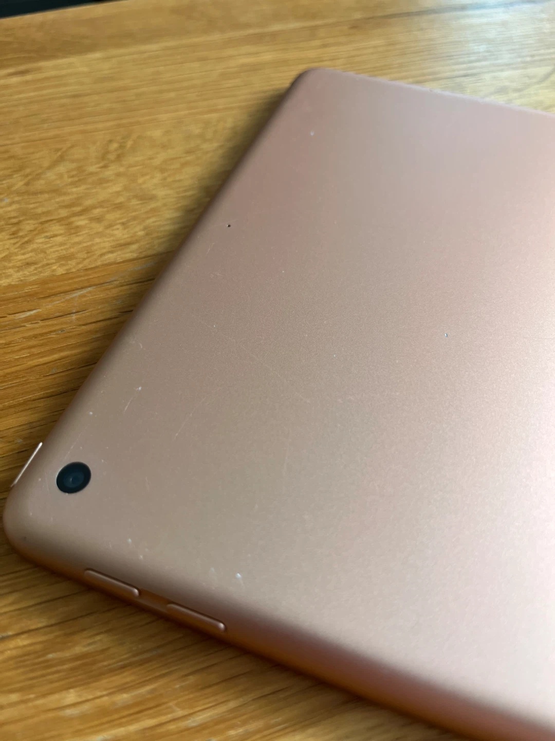 Rose Gold iPad 6th Gen 32G Wifi - photo 4
