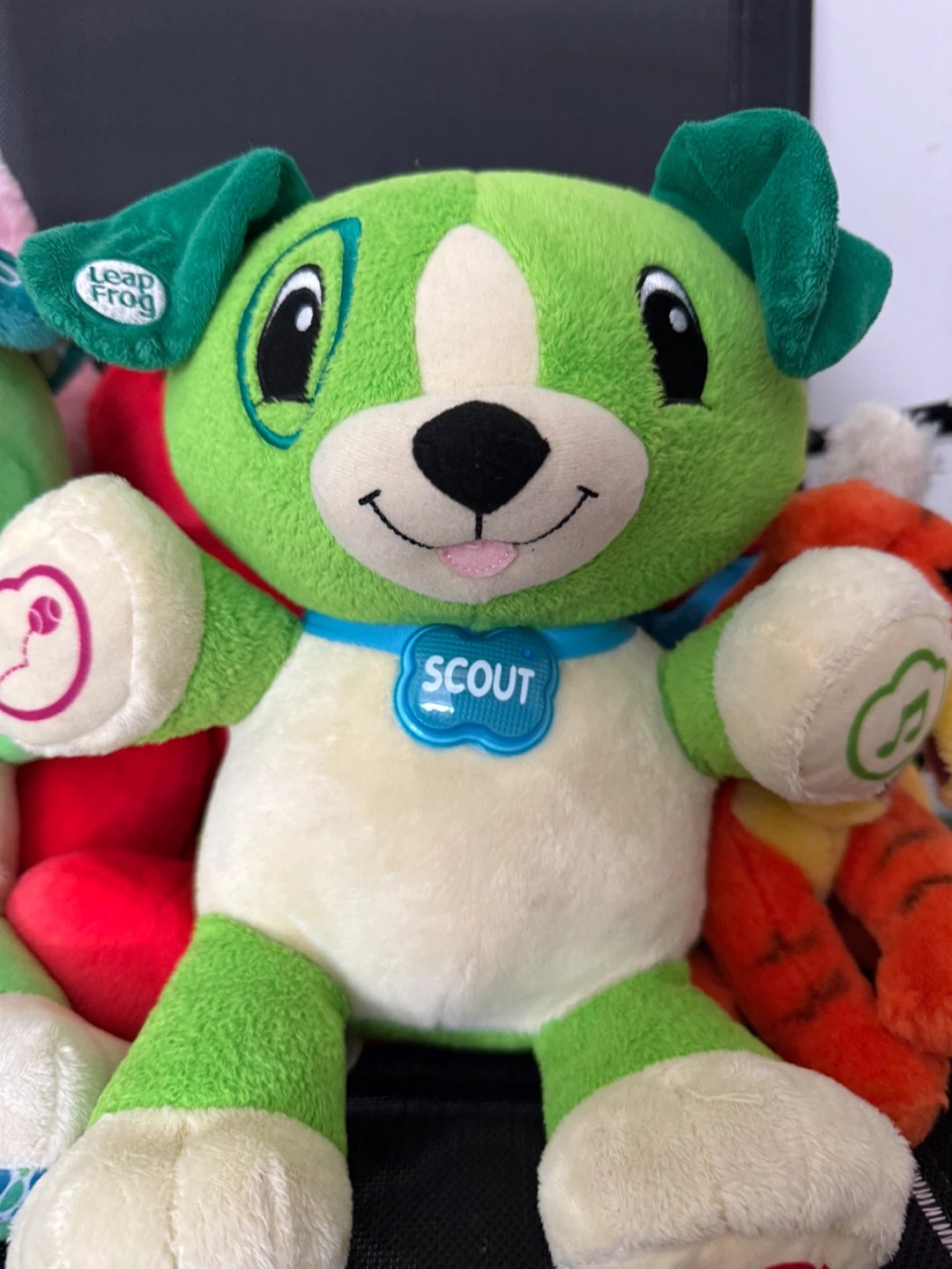 LeapFrog Scout Plush Toys 2pcs - photo 3