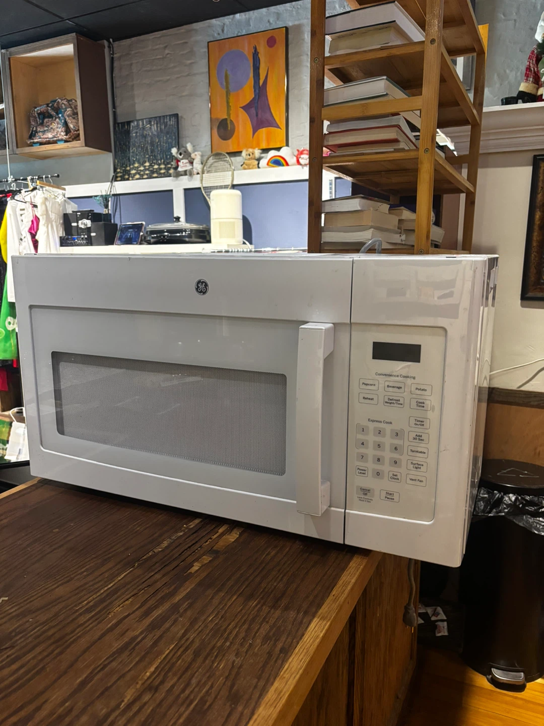 White GE Microwave Oven