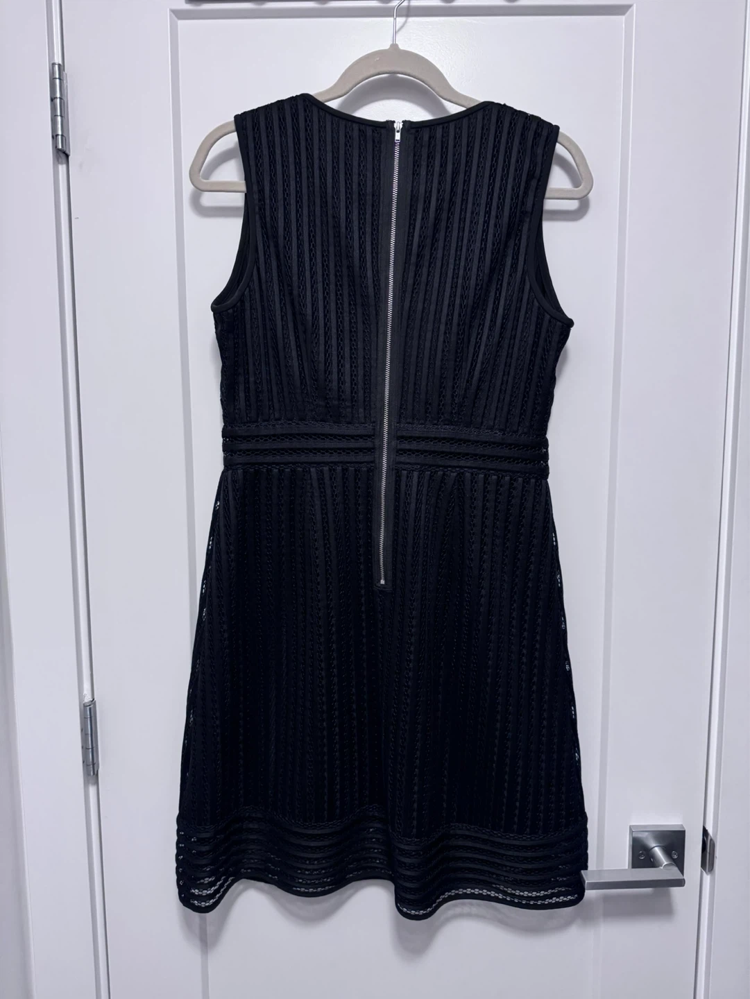 J. Crew Black Lace Detail Dress - Size 8 ⚽ - photo 3