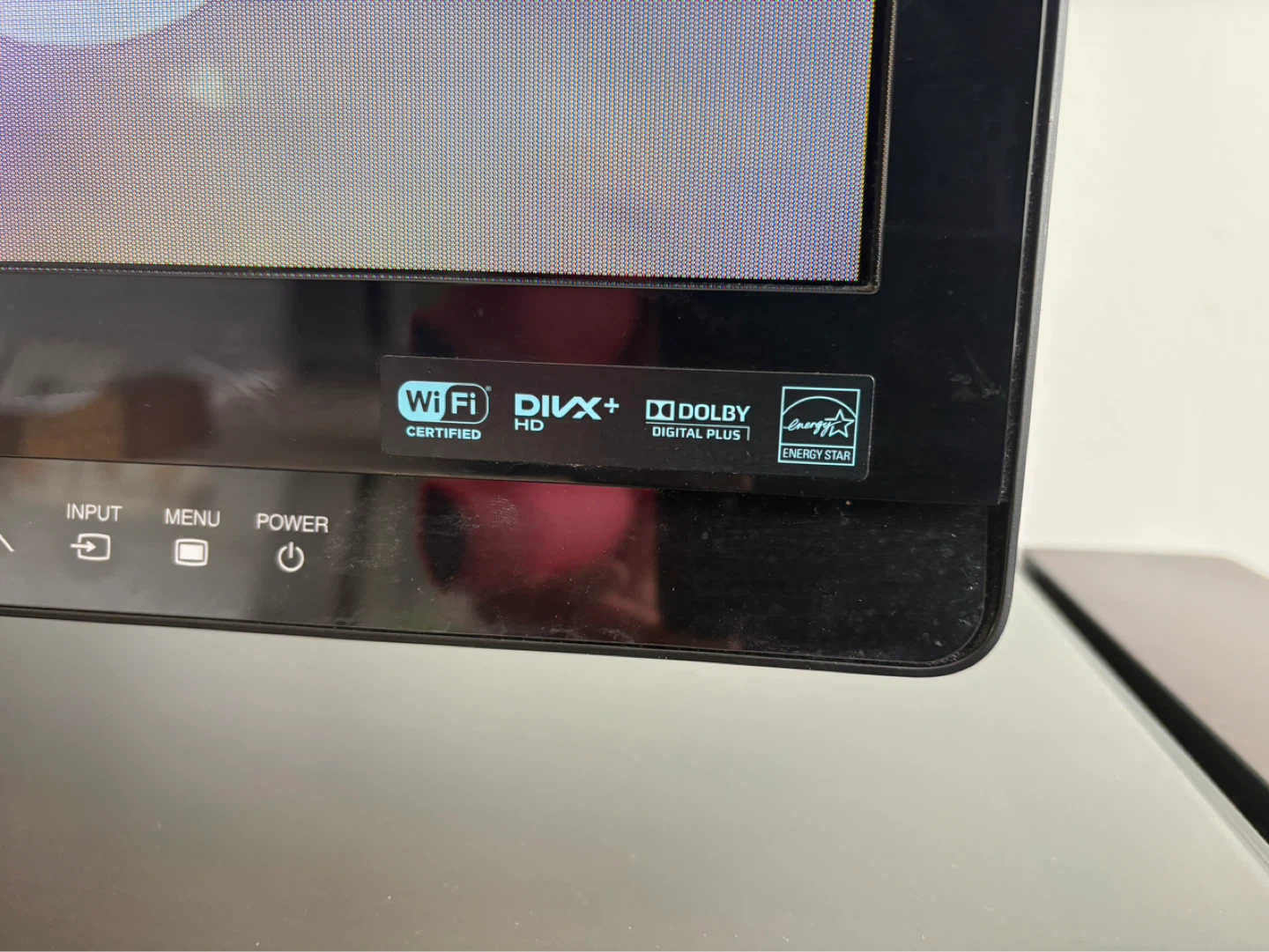 Sharp Aquos Quattron HDTV - photo 3