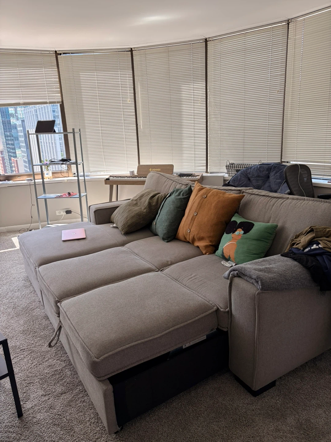 Sectional Sofa / Sofa Bed – Great Condition - photo 4