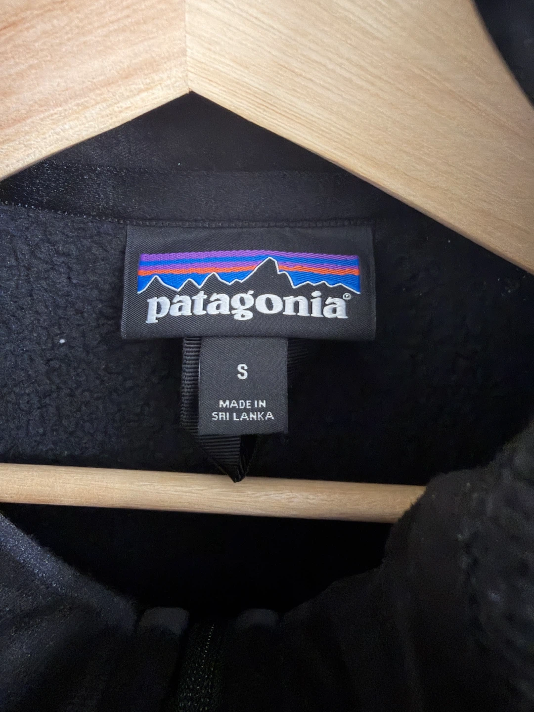 Patagonia Fleece Vest - Charcoal Grey - Size Small - photo 3