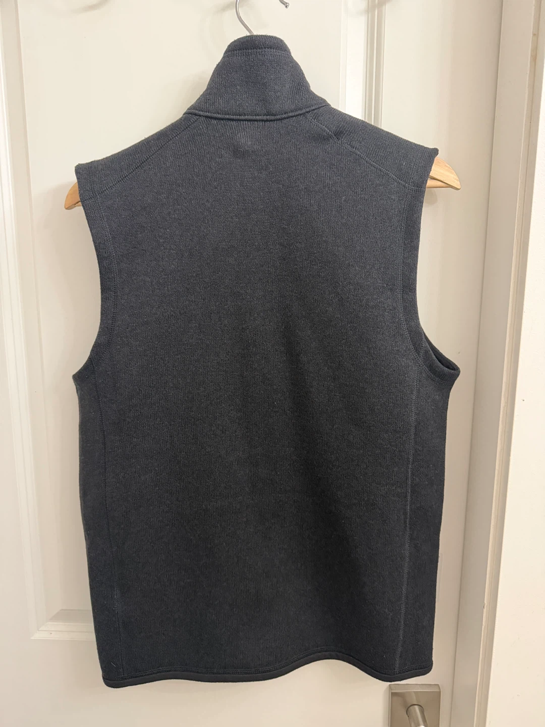 Patagonia Fleece Vest - Charcoal Grey - Size Small - photo 4