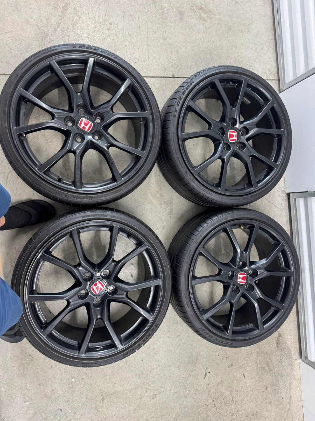 Honda Civic Type R original rims on all season tires