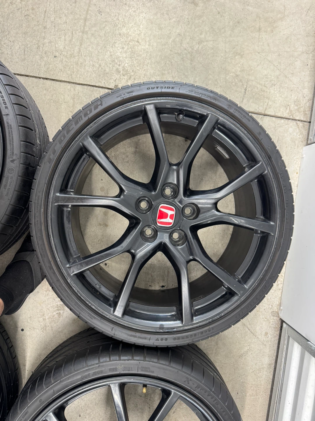 Honda Civic Type R original rims on all season tires - photo 4