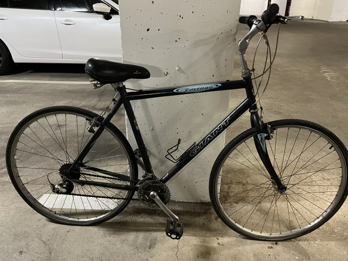 Giant Barrage Hybrid Bike