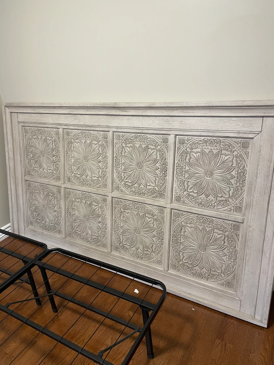 Vintage-Style Carved Headboard King