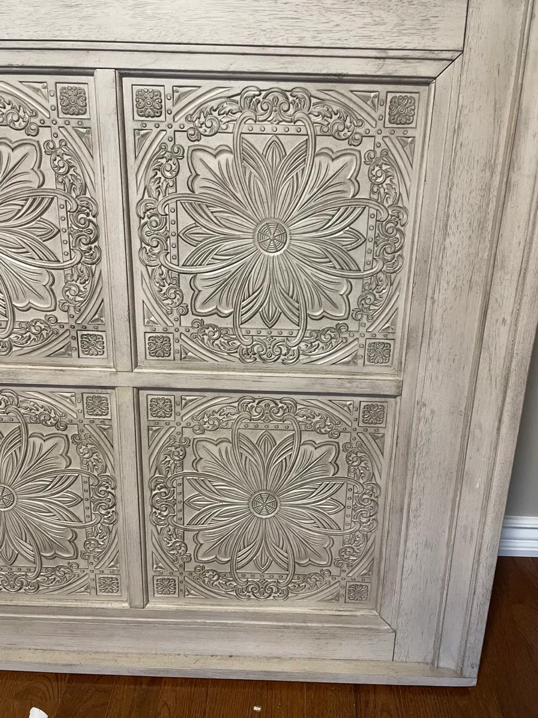 Vintage-Style Carved Headboard King - photo 2