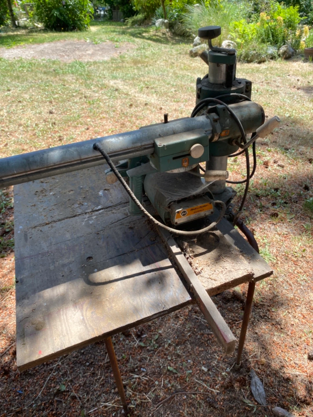 Black & Decker DEWALT Radial Arm Saw - photo 2