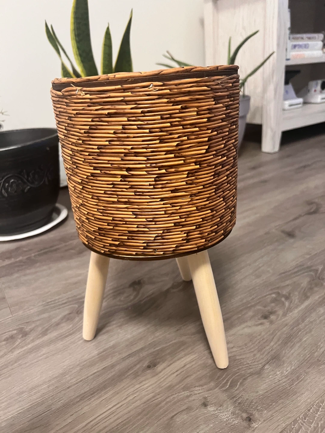 Wicker Plant Stand