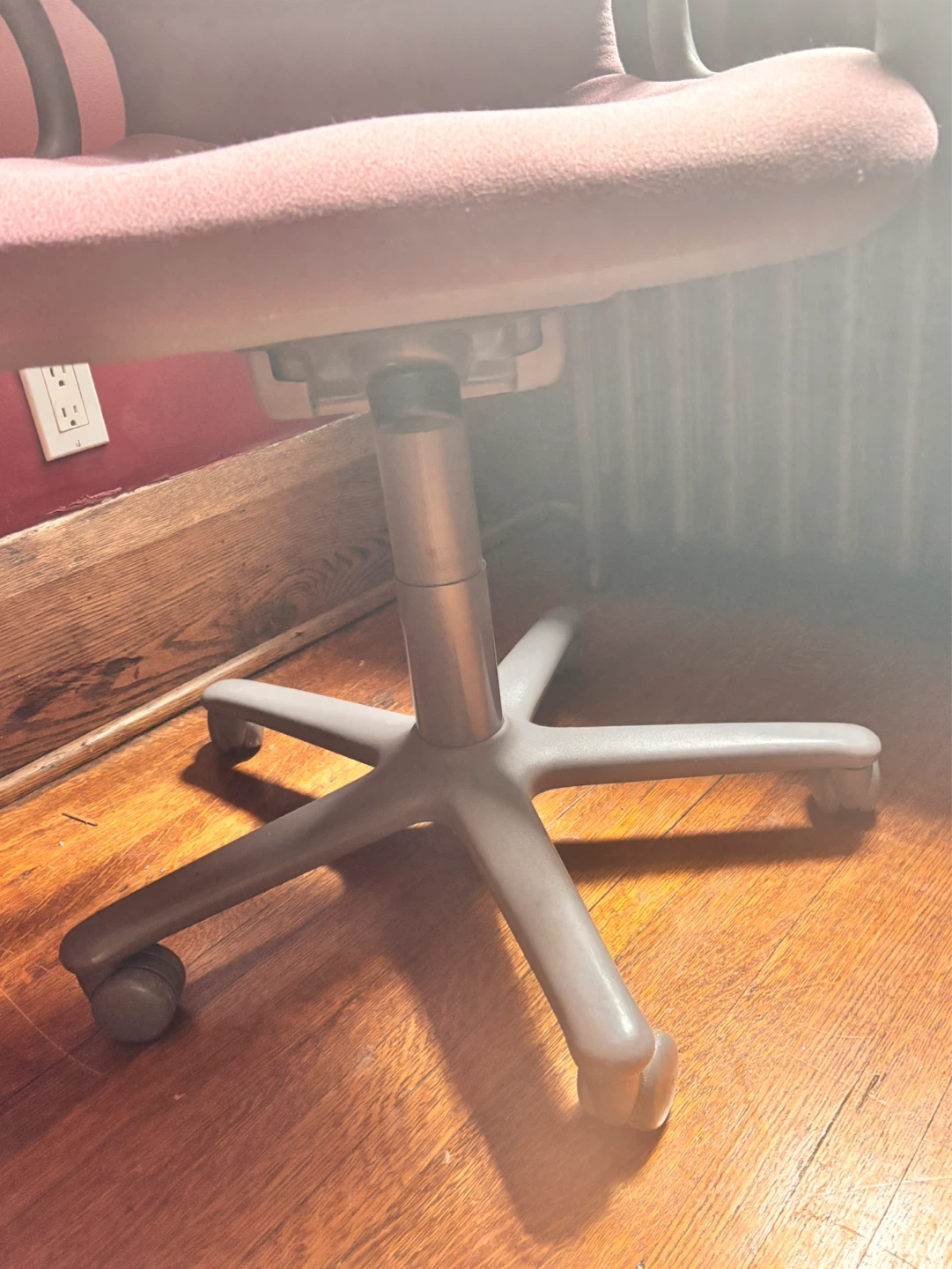Office Chair - photo 2