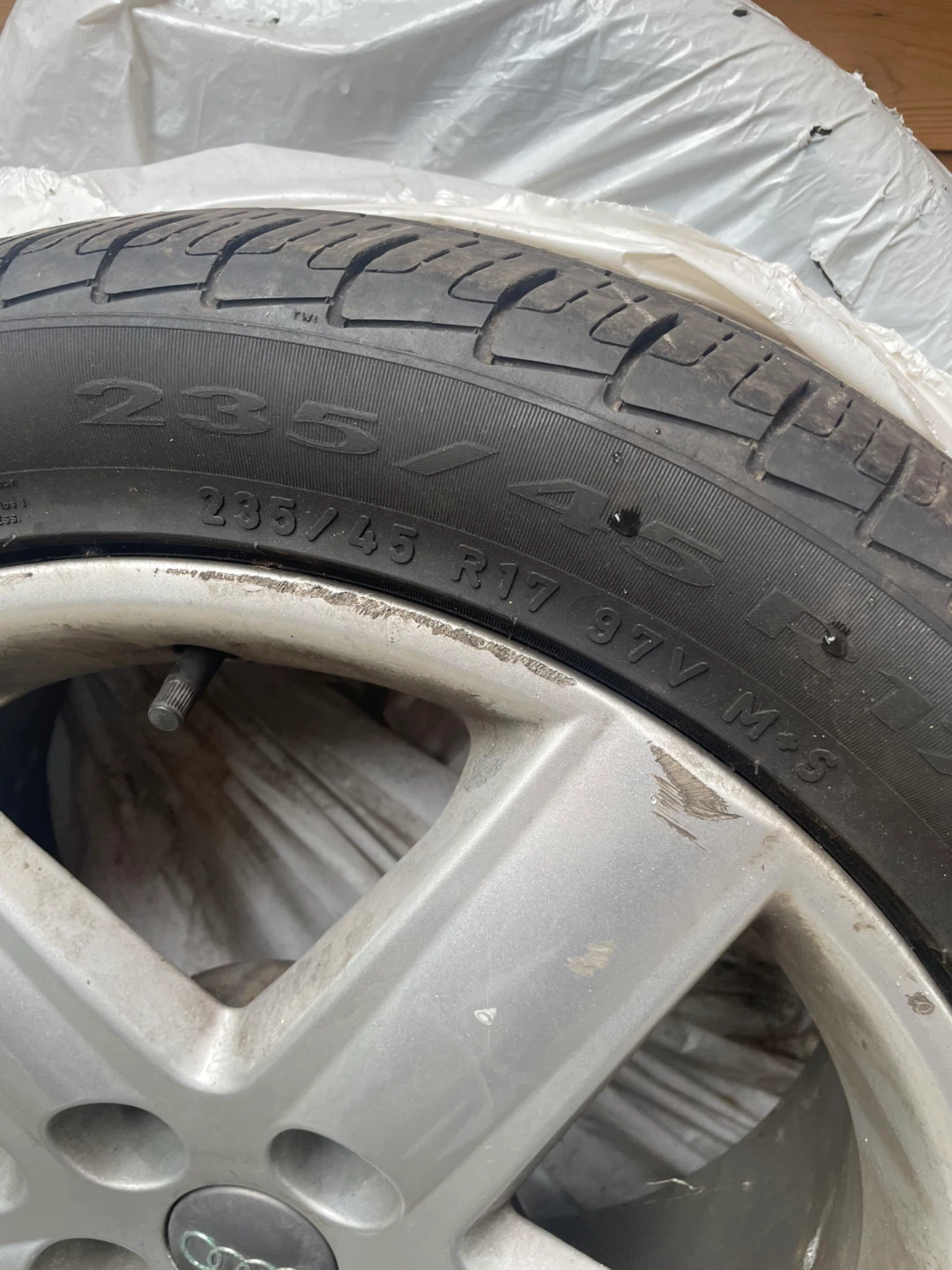 ⚽️Audi Alloy Wheel with Pirelli Tire all seasons x2 - photo 2