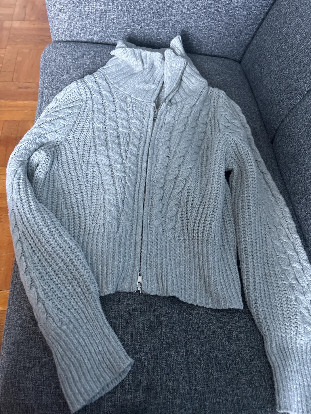 Hippie Rose Zip-Up Cable Knit Sweater⚽️