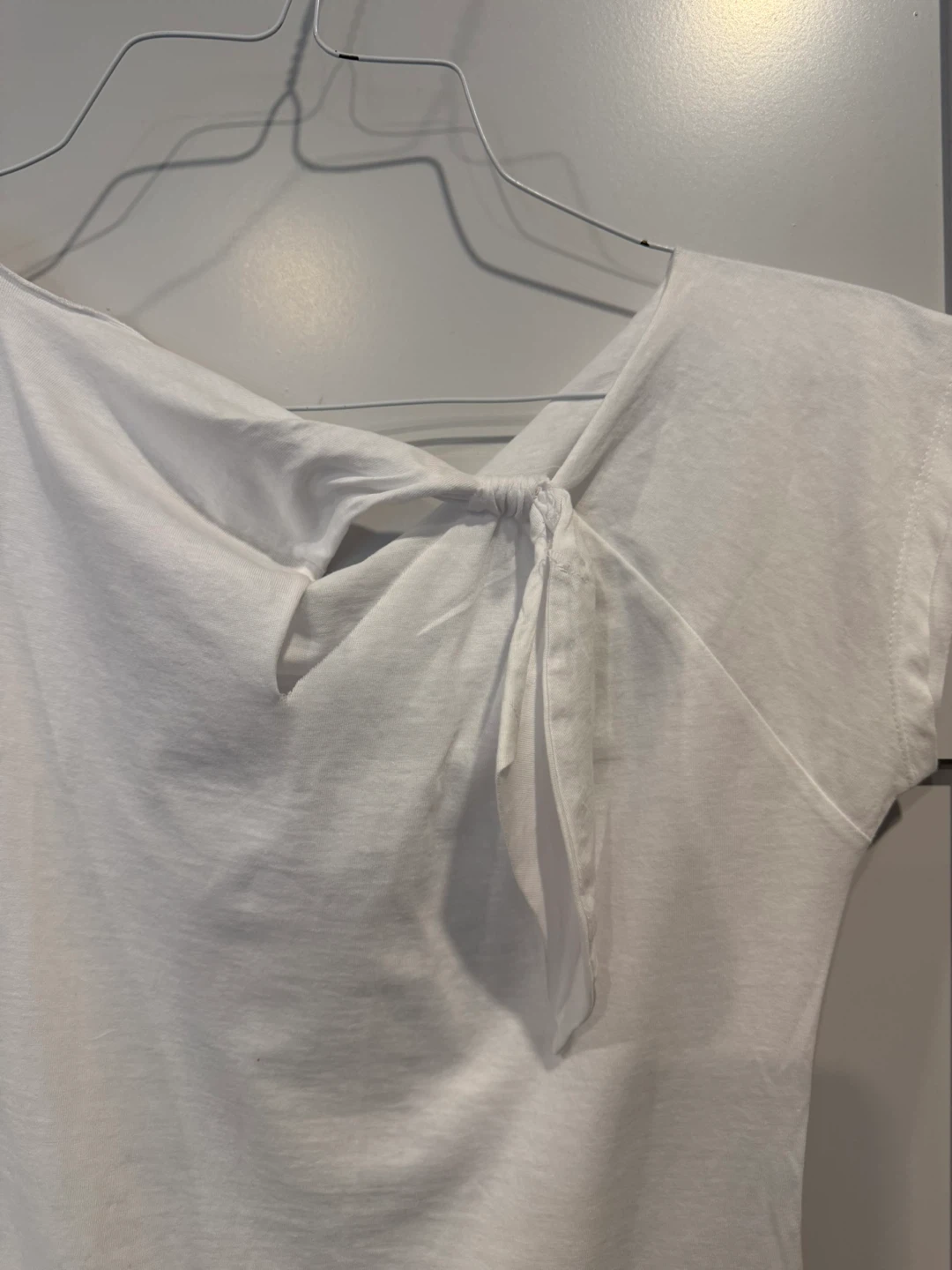 Calliope Women's White Twist Neck T-Shirt - Size M - photo 2