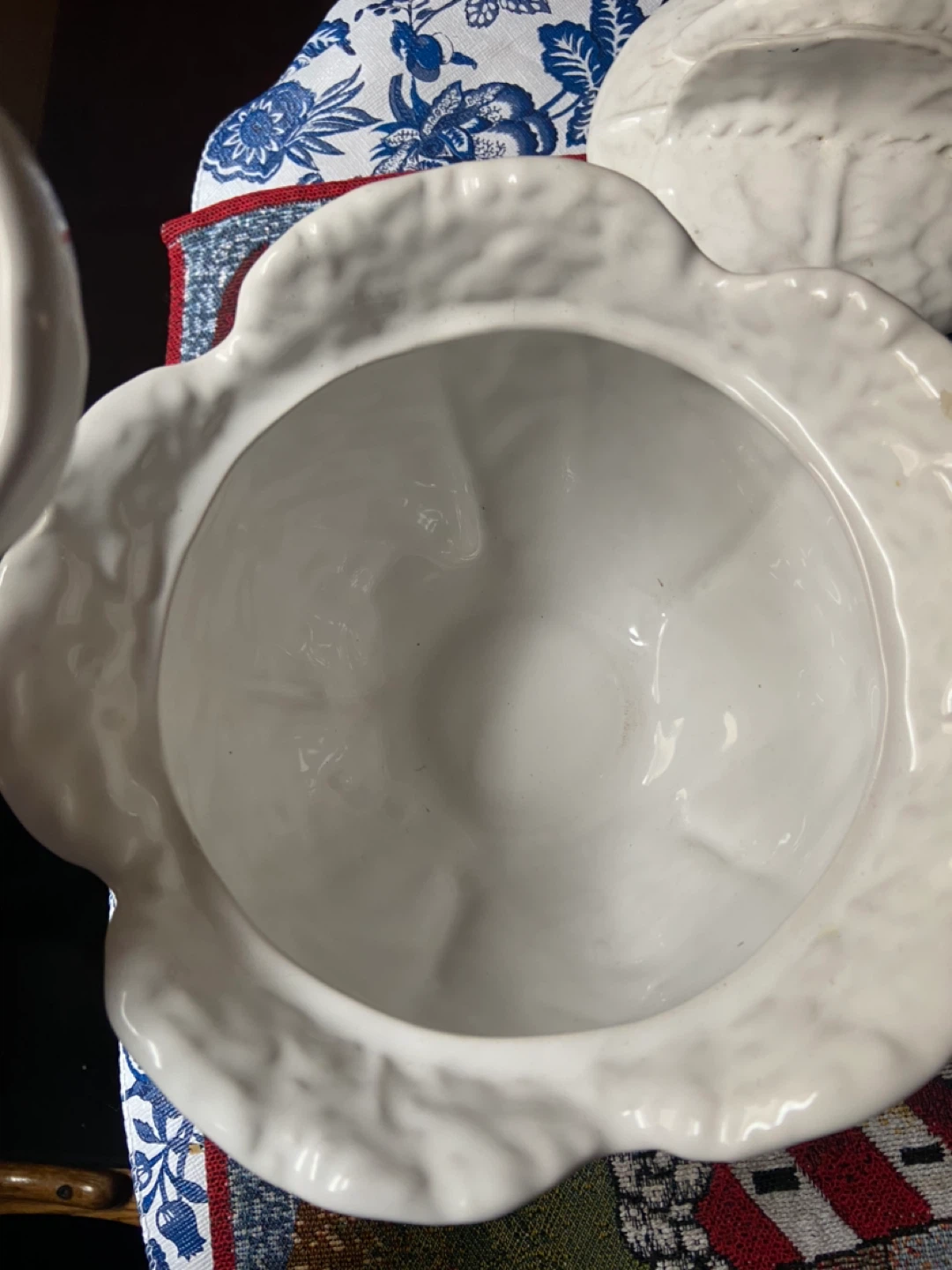 White Cabbage Serving Bowl with Lid and Spoon - photo 5