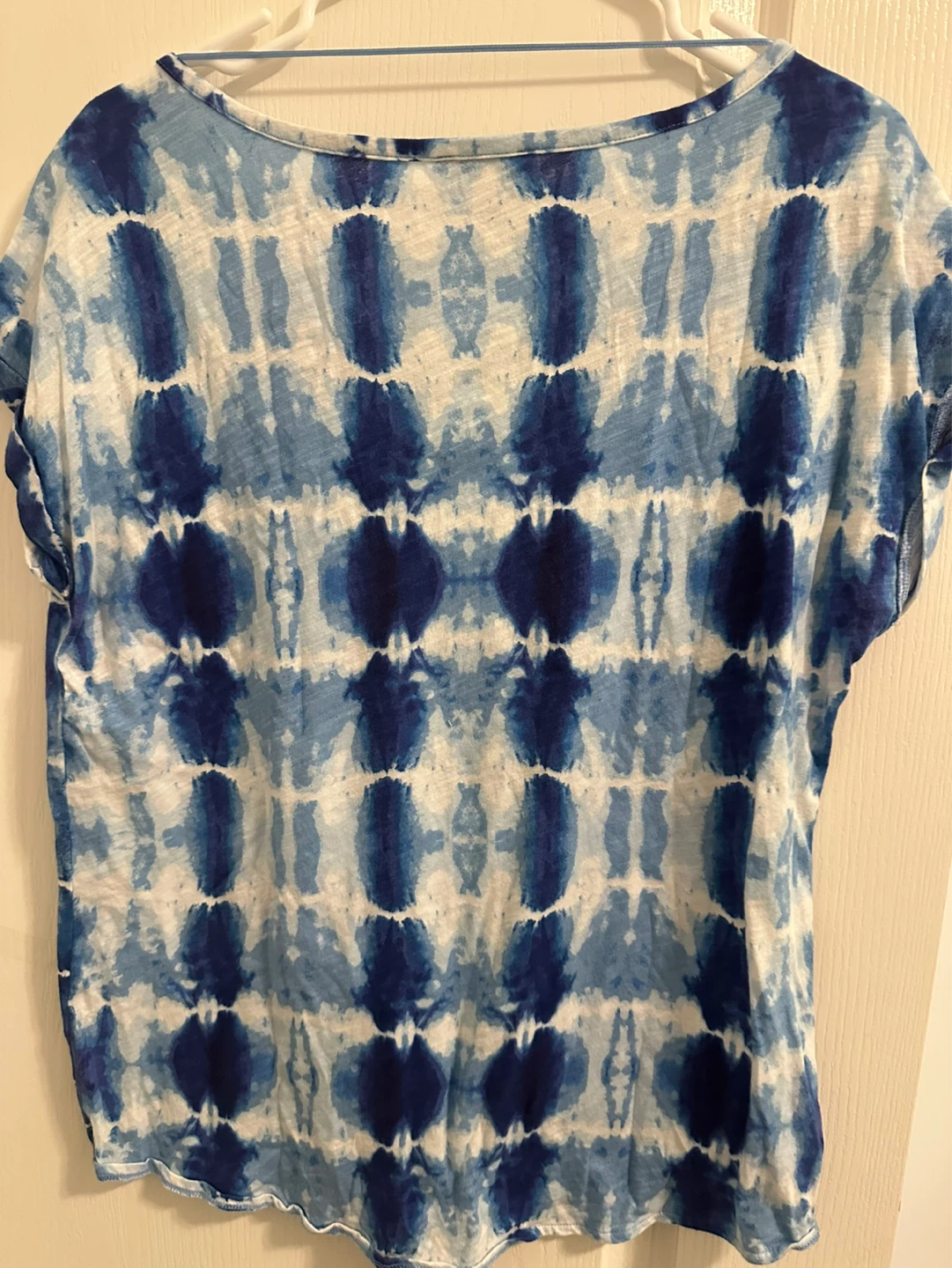 Lord & Taylor Tie-Dye V-Neck Tee - photo 2