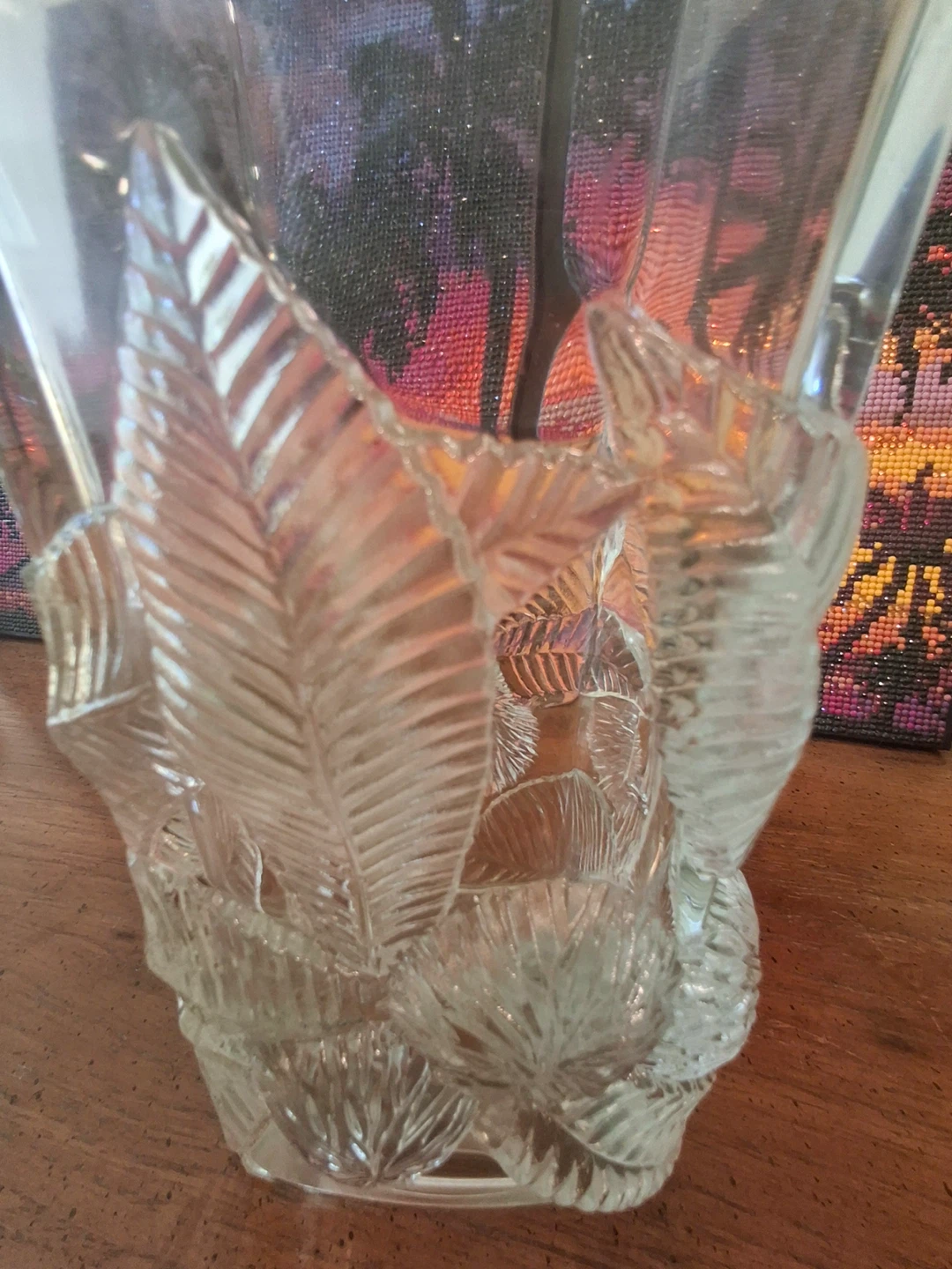 Clear glass embossed leaf vase - photo 4