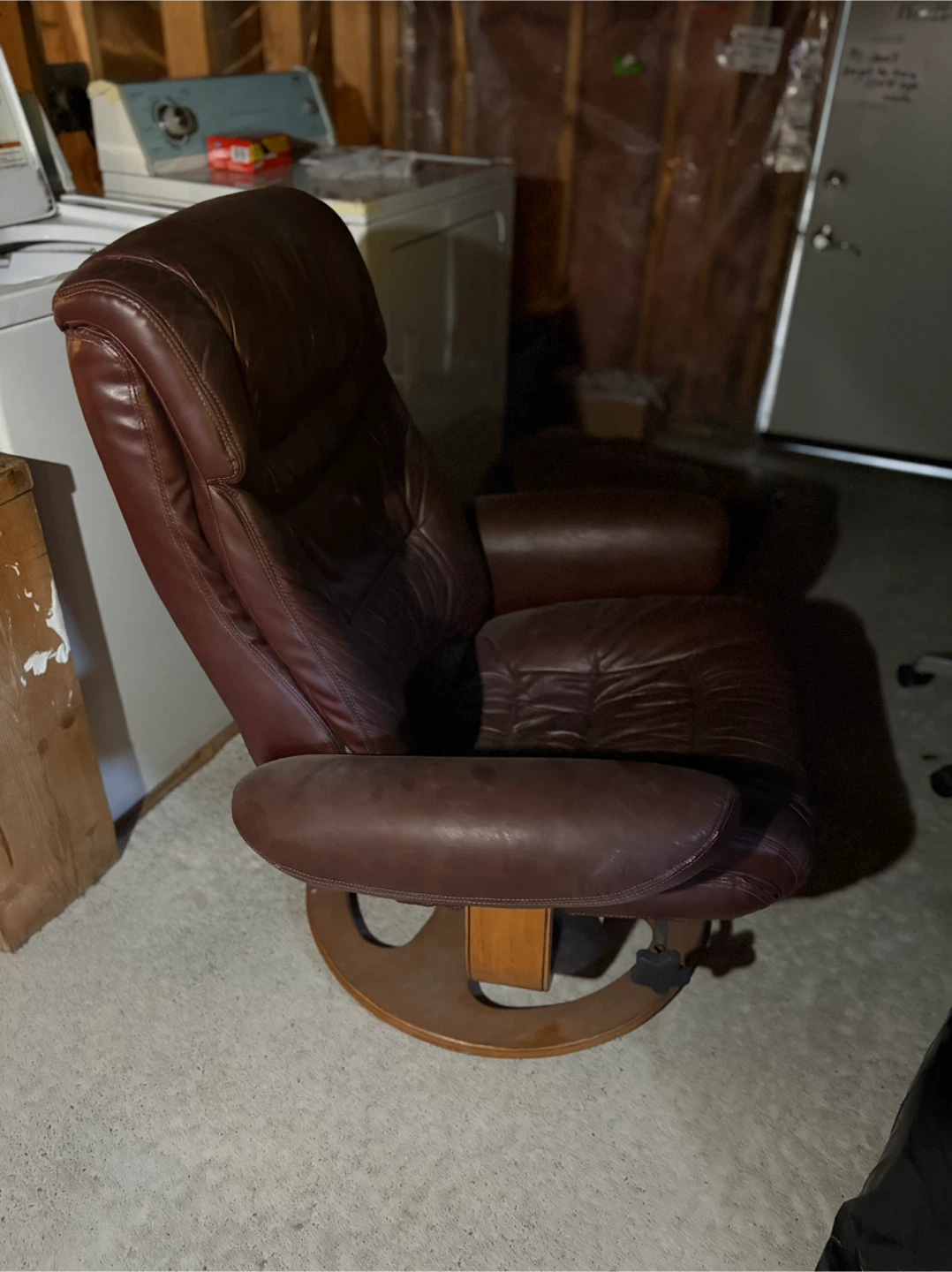 Brown Leather Swivel Chair with Ottoman