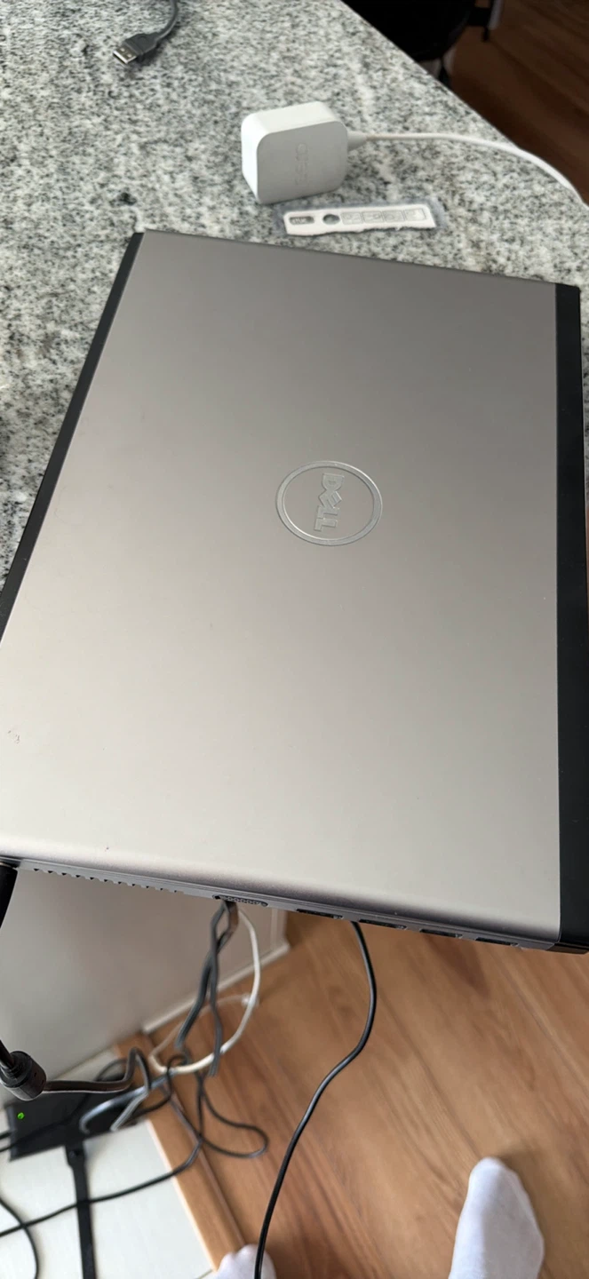 Dell Vostro Laptop - photo 4