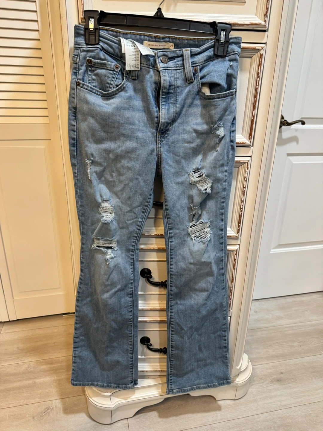 Levi's 725 High Rise Bootcut Jeans Size 27 - photo 4