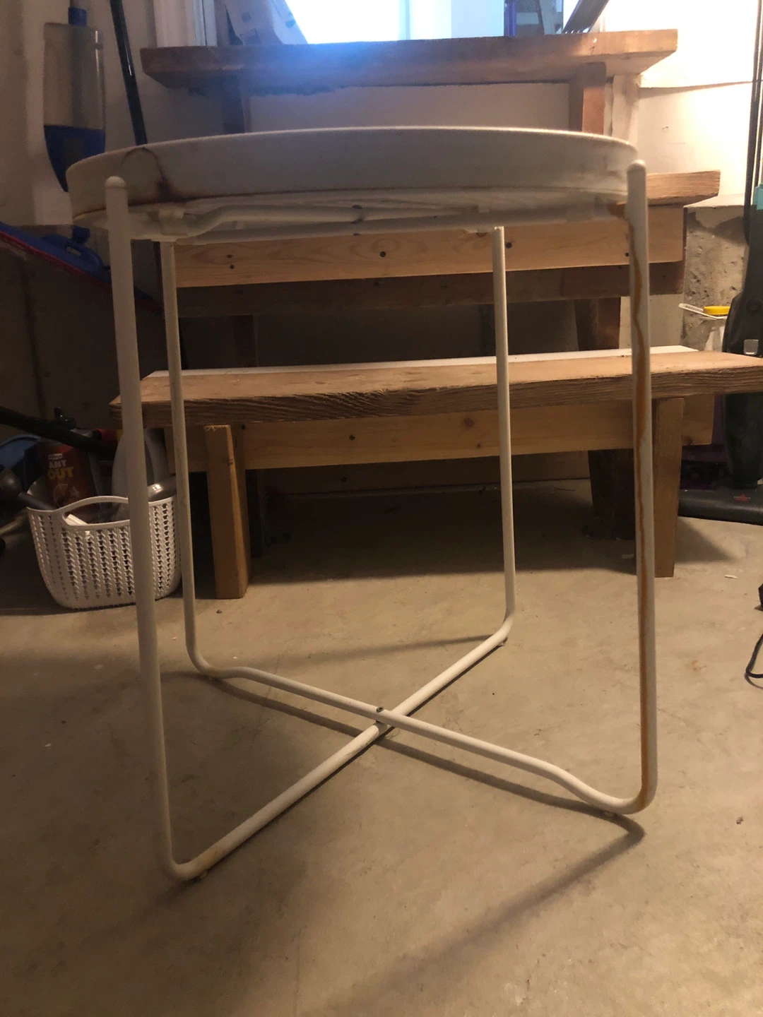 White Round Side Table - photo 2