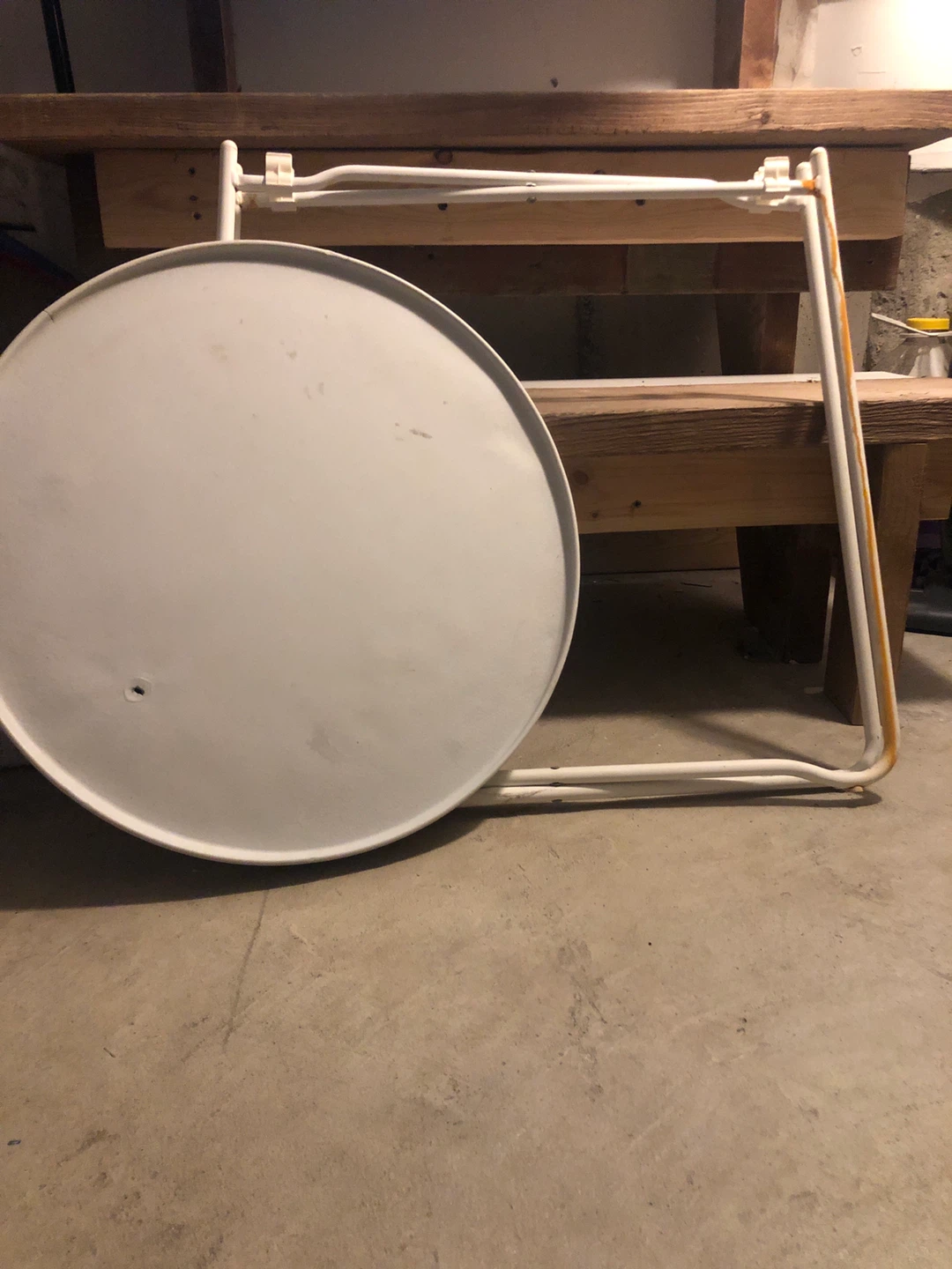 White Round Side Table - photo 3