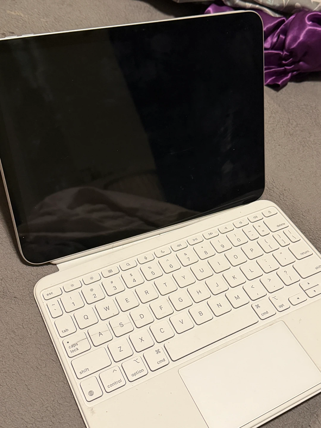 Apple iPad 10th Generation 64GB with Apple Magic Keyboard