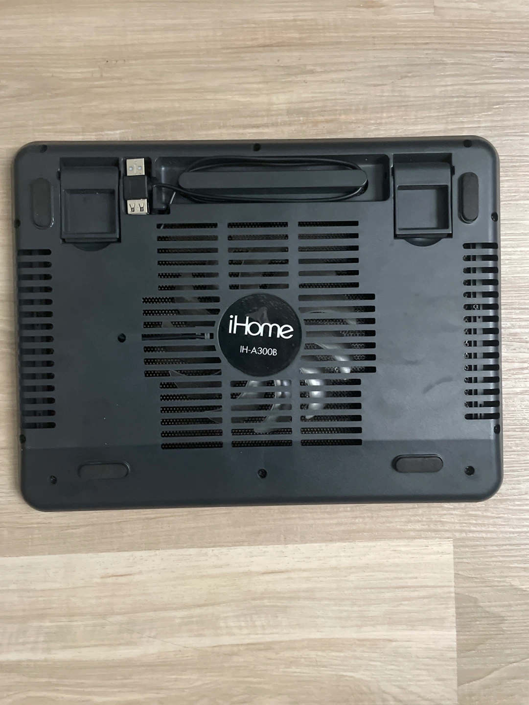 iHome IH-A300B Laptop Cooling Pad with Fan - photo 2