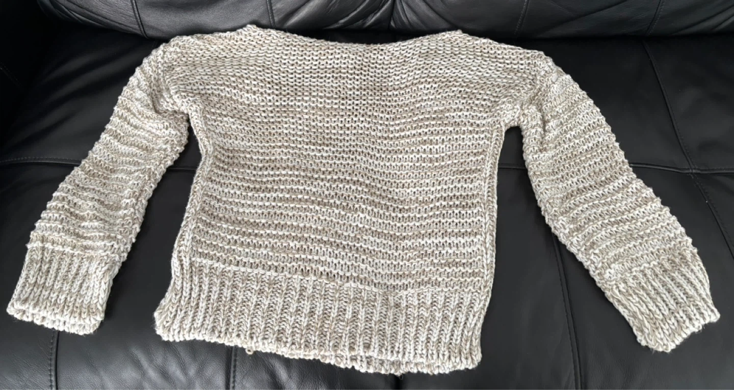 ⚽️ZARA KNIT Sweater - Size Medium