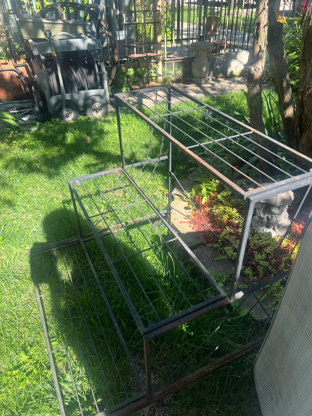 Tiered Metal Plant Stand ⚽