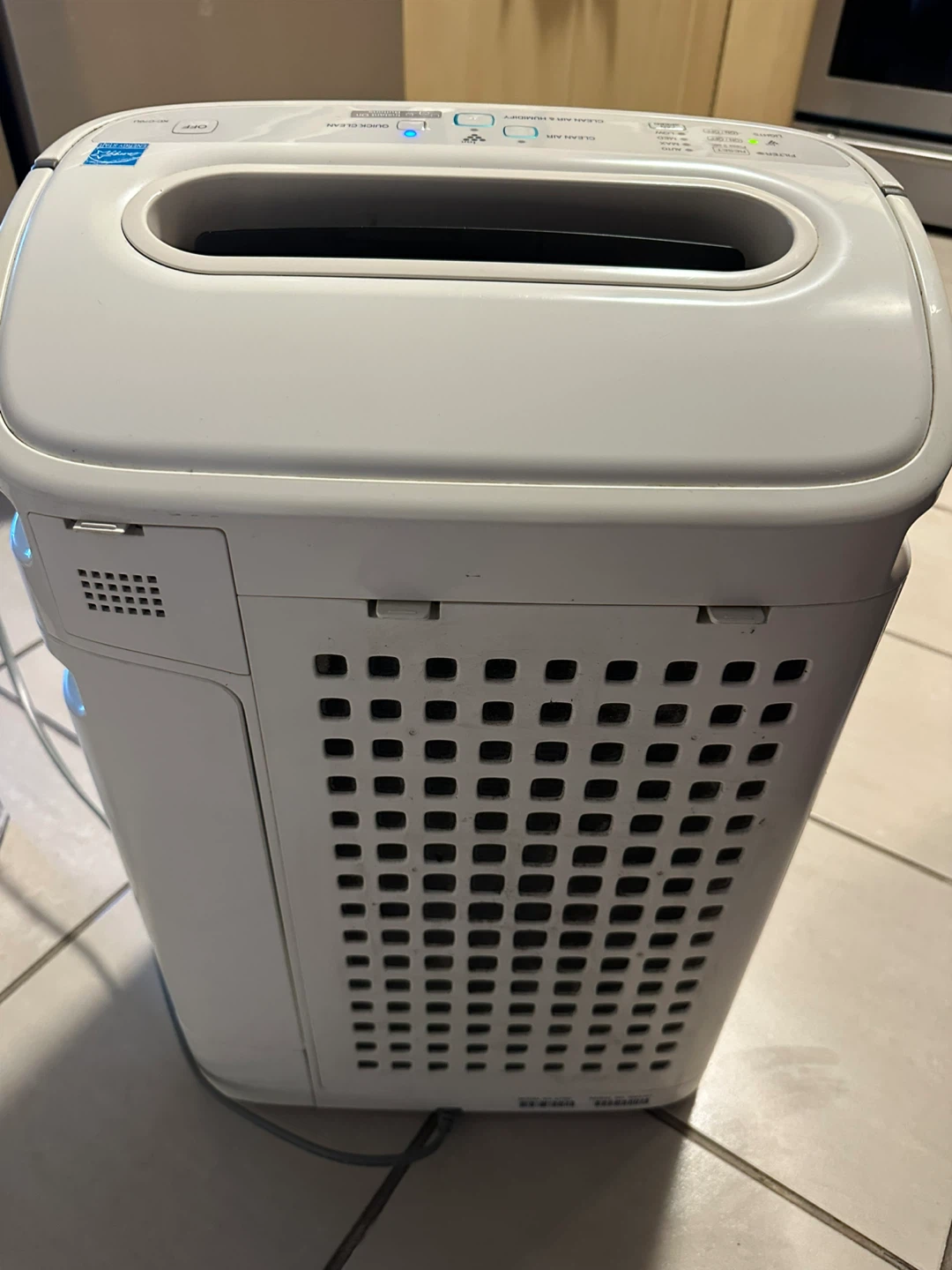 Sharp Air Purifier - photo 3