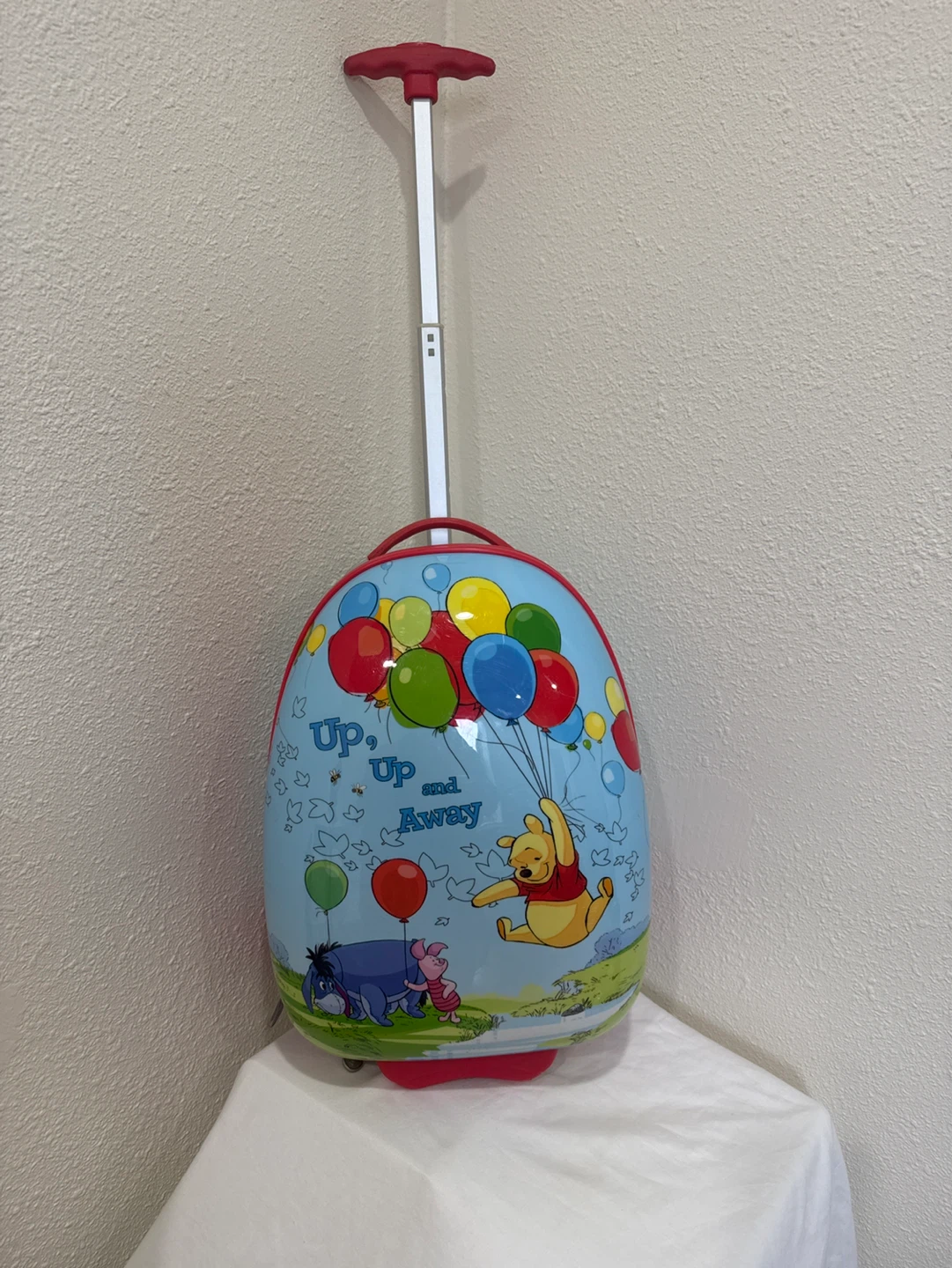 Winnie the Pooh Up, Up and Away Rolling Suitcase