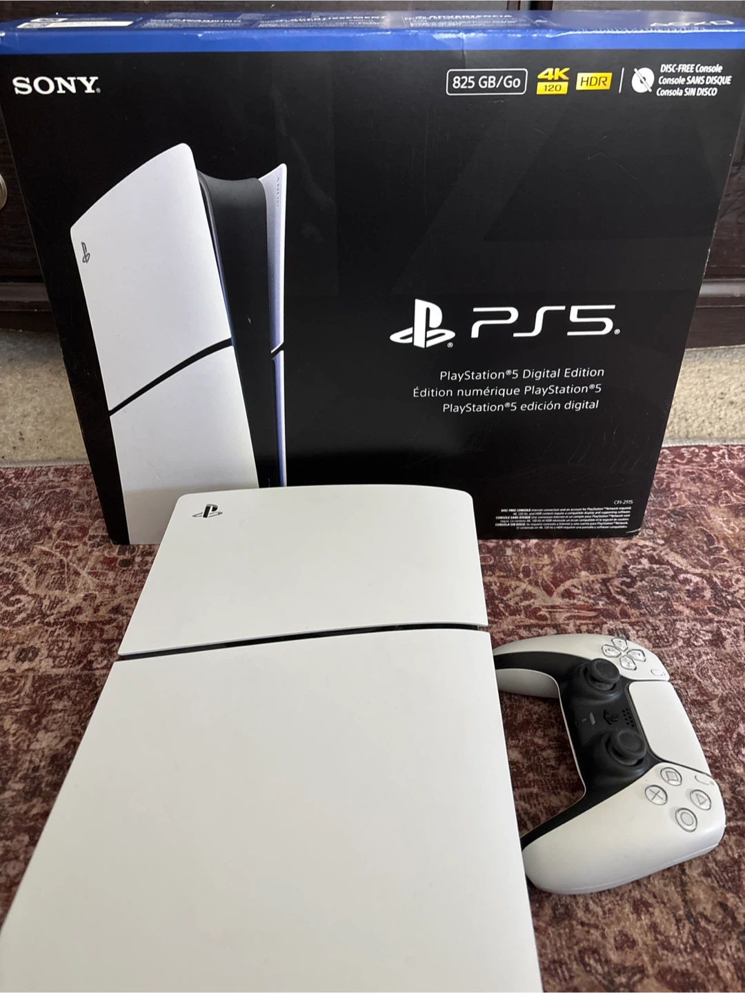 PlayStation 5 - photo 2
