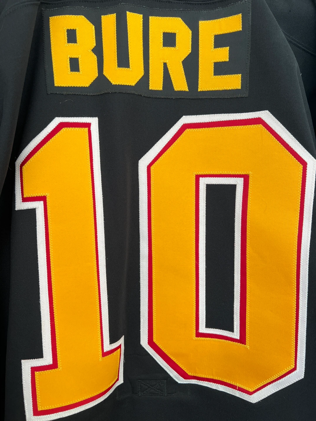 vintage CCM Vancouver Canucks Pavel Bure jersey - photo 4