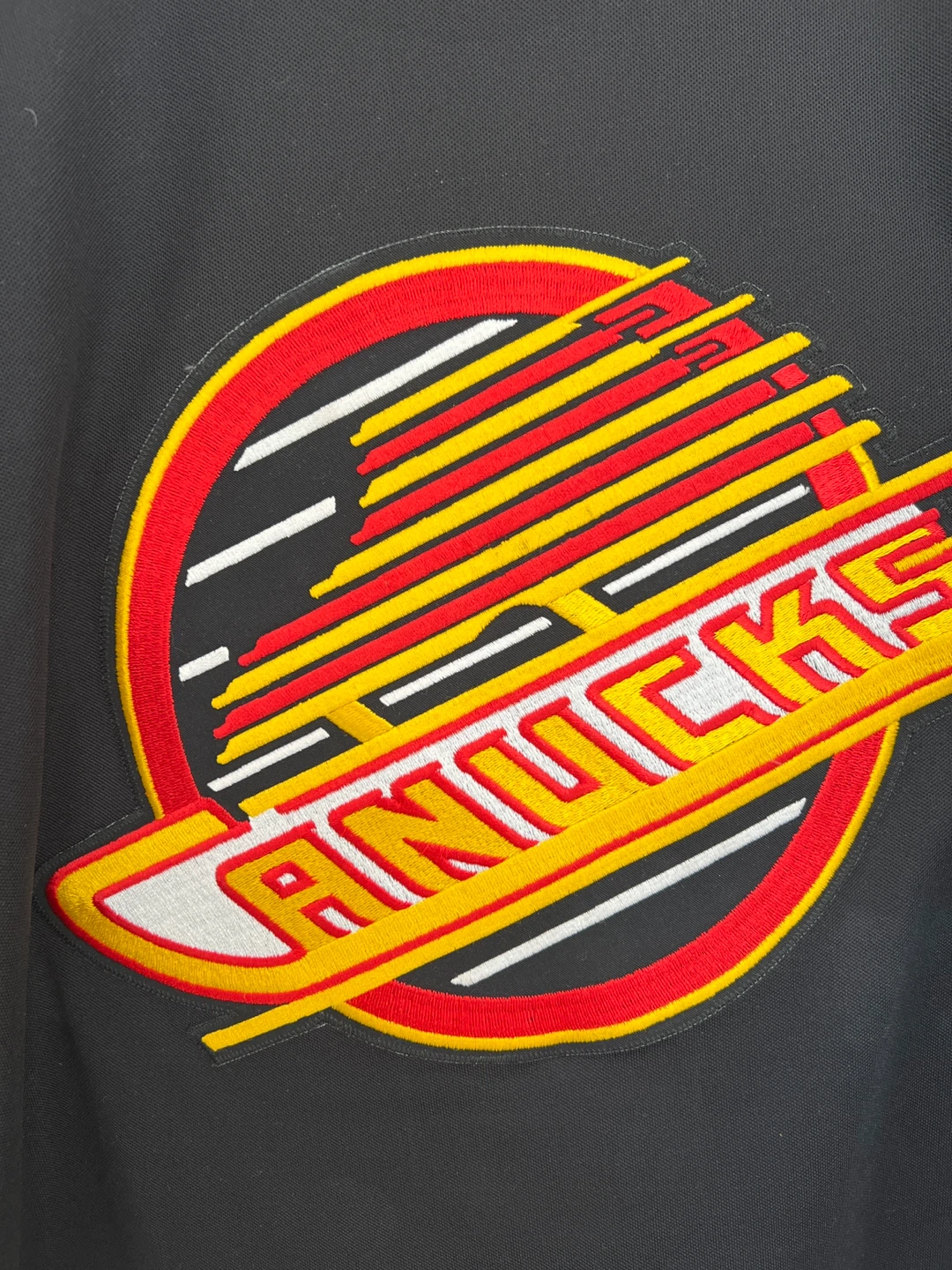 vintage CCM Vancouver Canucks Pavel Bure jersey - photo 2