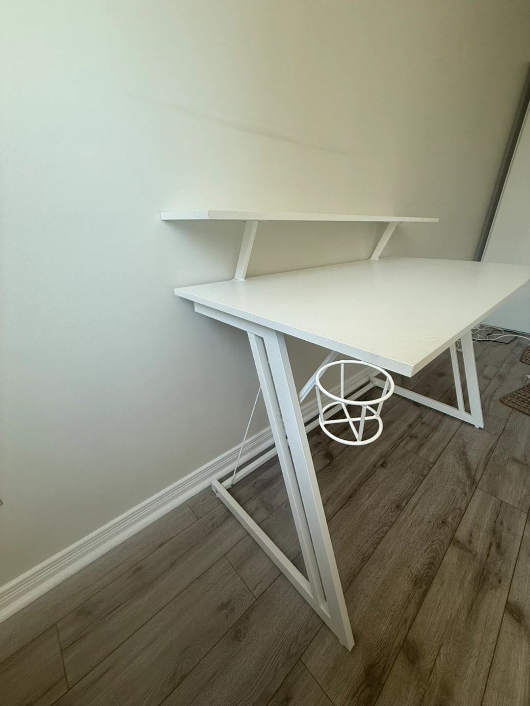 White Gaming Desk with Shelf - photo 3